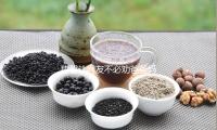 甜馨讓網友不必勸爸爸（bà）媽媽複合：現已習慣了這樣的日子